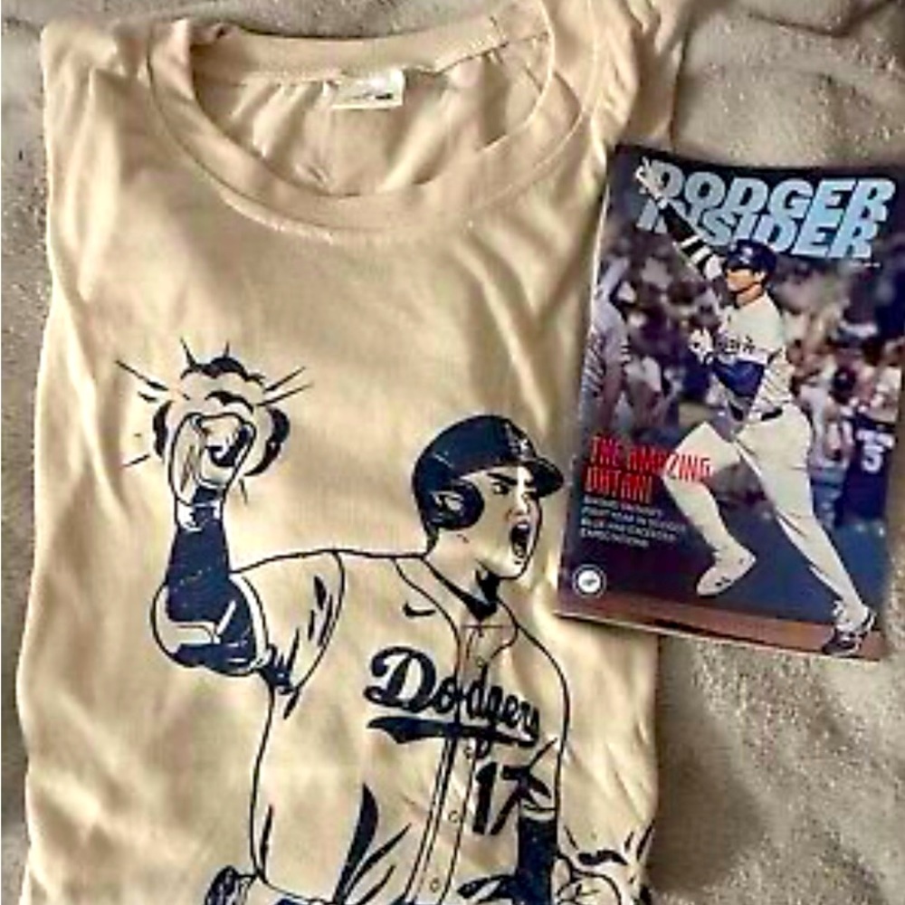 Ohtani Tshirt and program